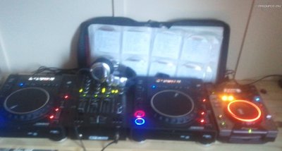 Show this booth : andrek1904's DJ -Booth Jan'13